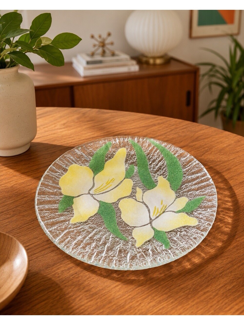 Sydenstricker 1990s Fused Art Glass Plate Japanese Iris, 8.75”